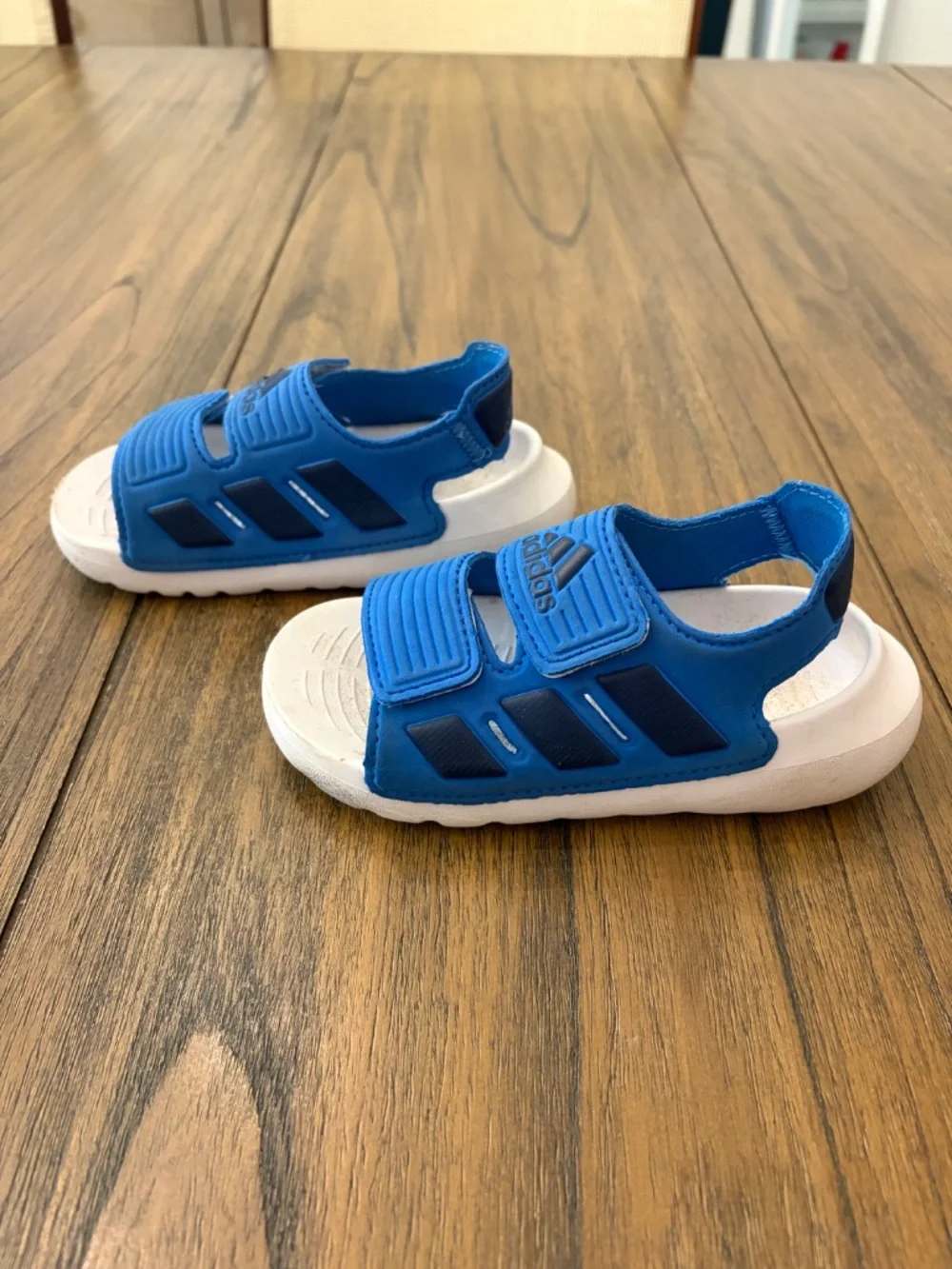 Adidas kids sandals size 8K
